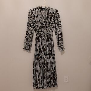 Papillonne Dress - Size small
